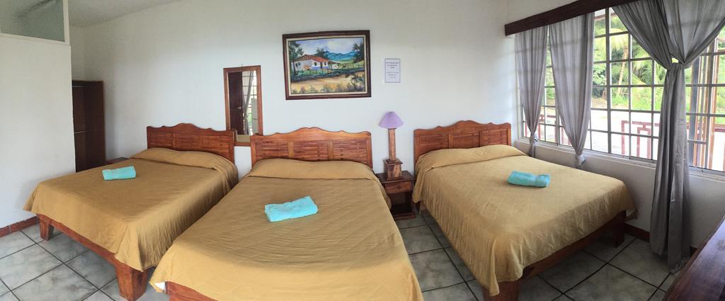 Hotel Coco Beach Manuel Antonio Exterior photo