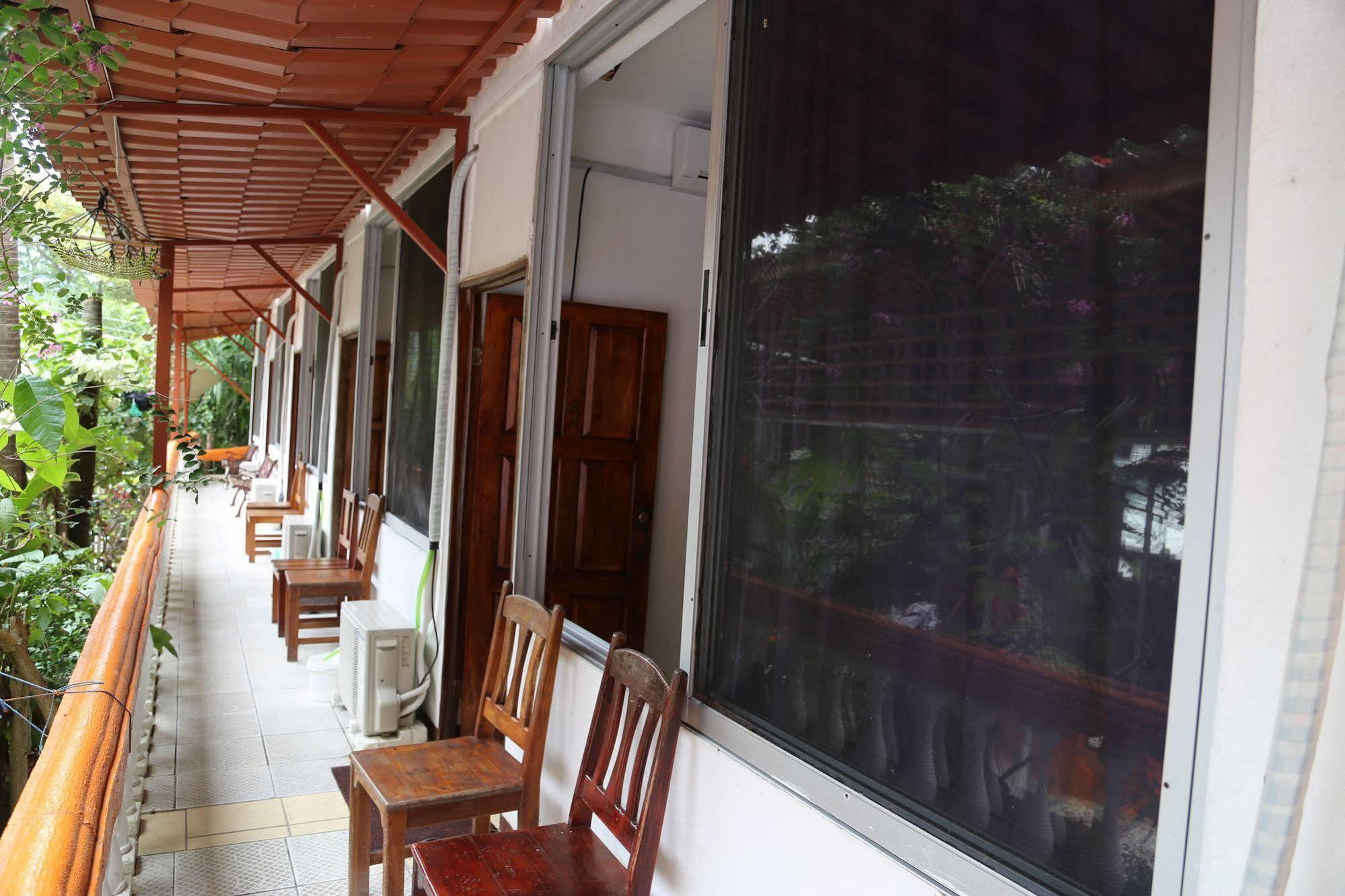 Hotel Coco Beach Manuel Antonio Exterior photo